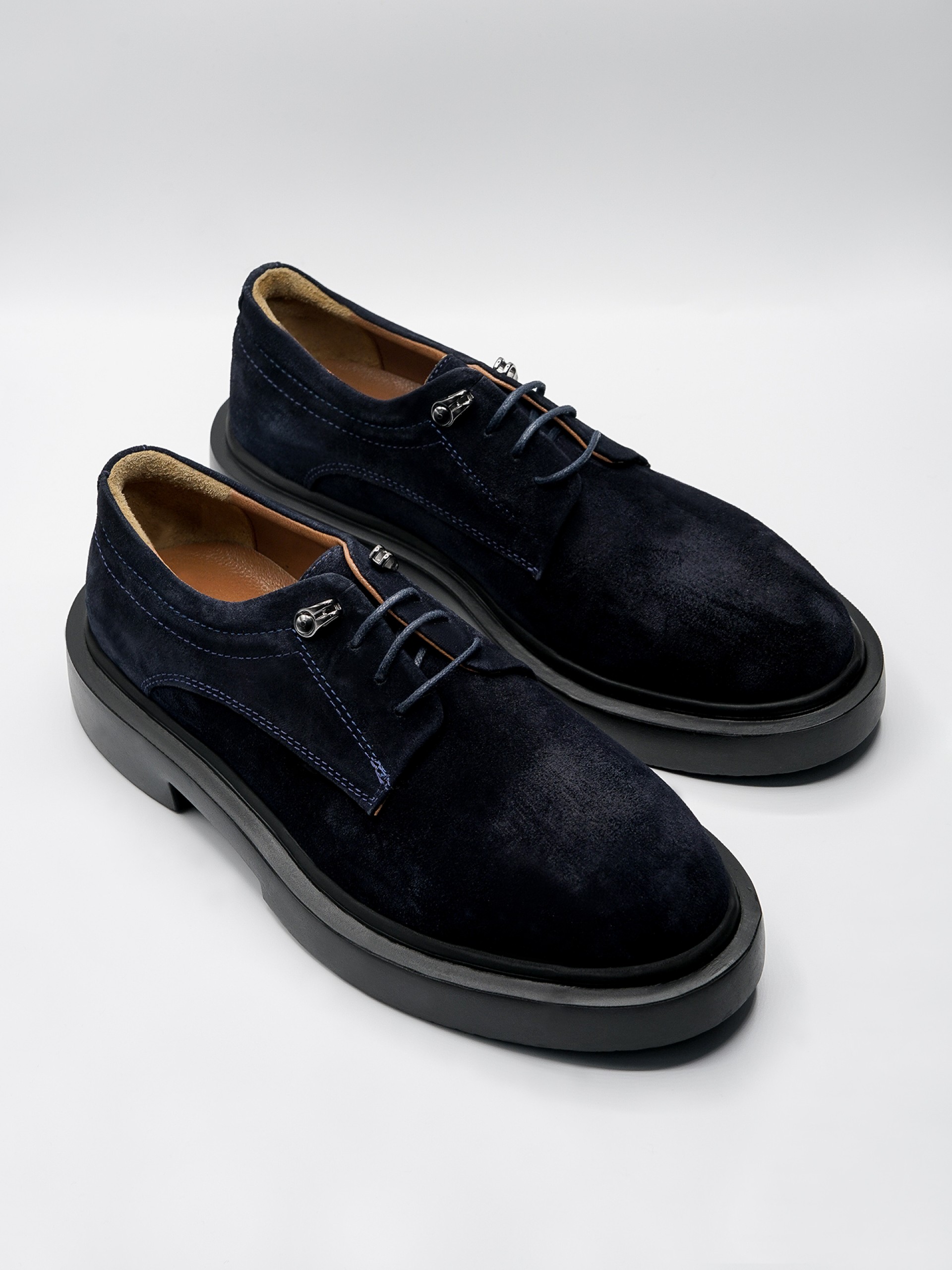 Sapato de pele camurça sola ultraleve