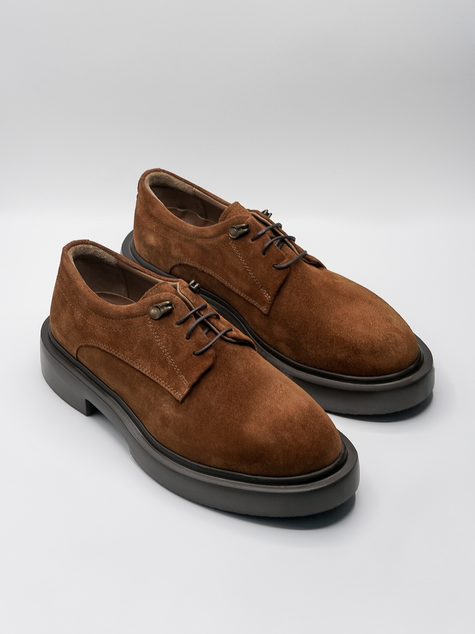 Zapato de piel serraje suela ultraligera