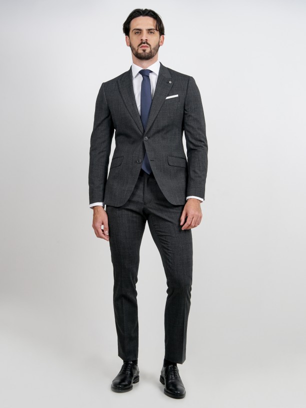 Slim fit wool suit