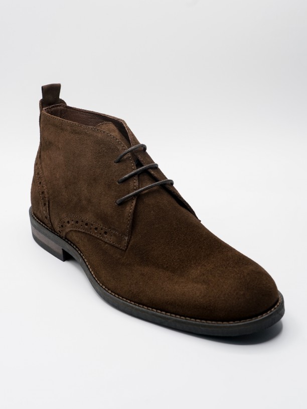 Suede leather safari boots
