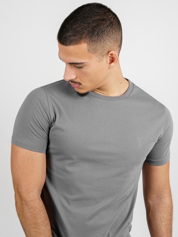 T-shirt lisa algodão gola redonda