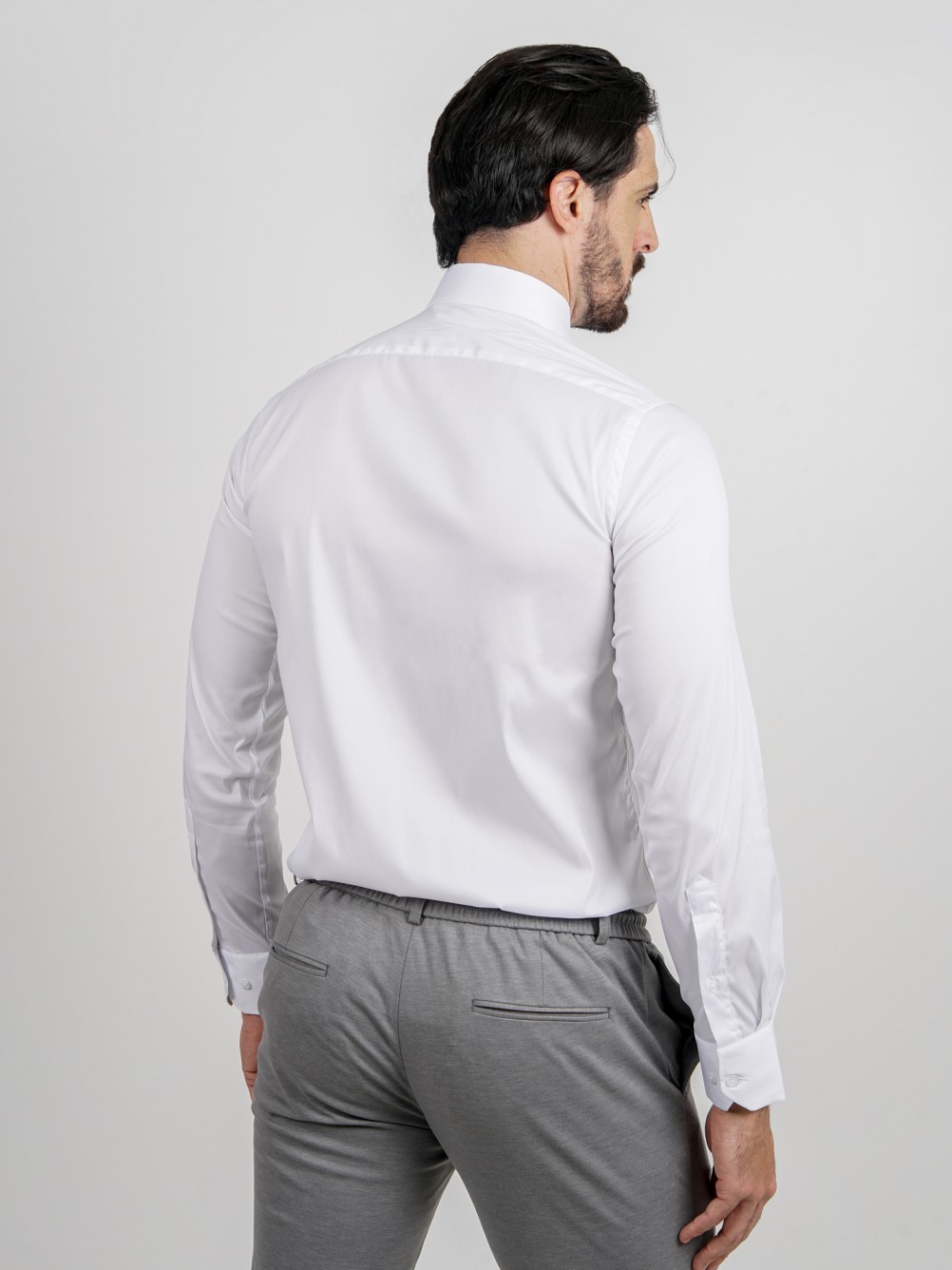 Camisa clássica lisa regular fit elástica