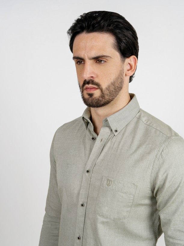 Camisa lisa de algodão com bolso Camisa lisa de algodão com bolso