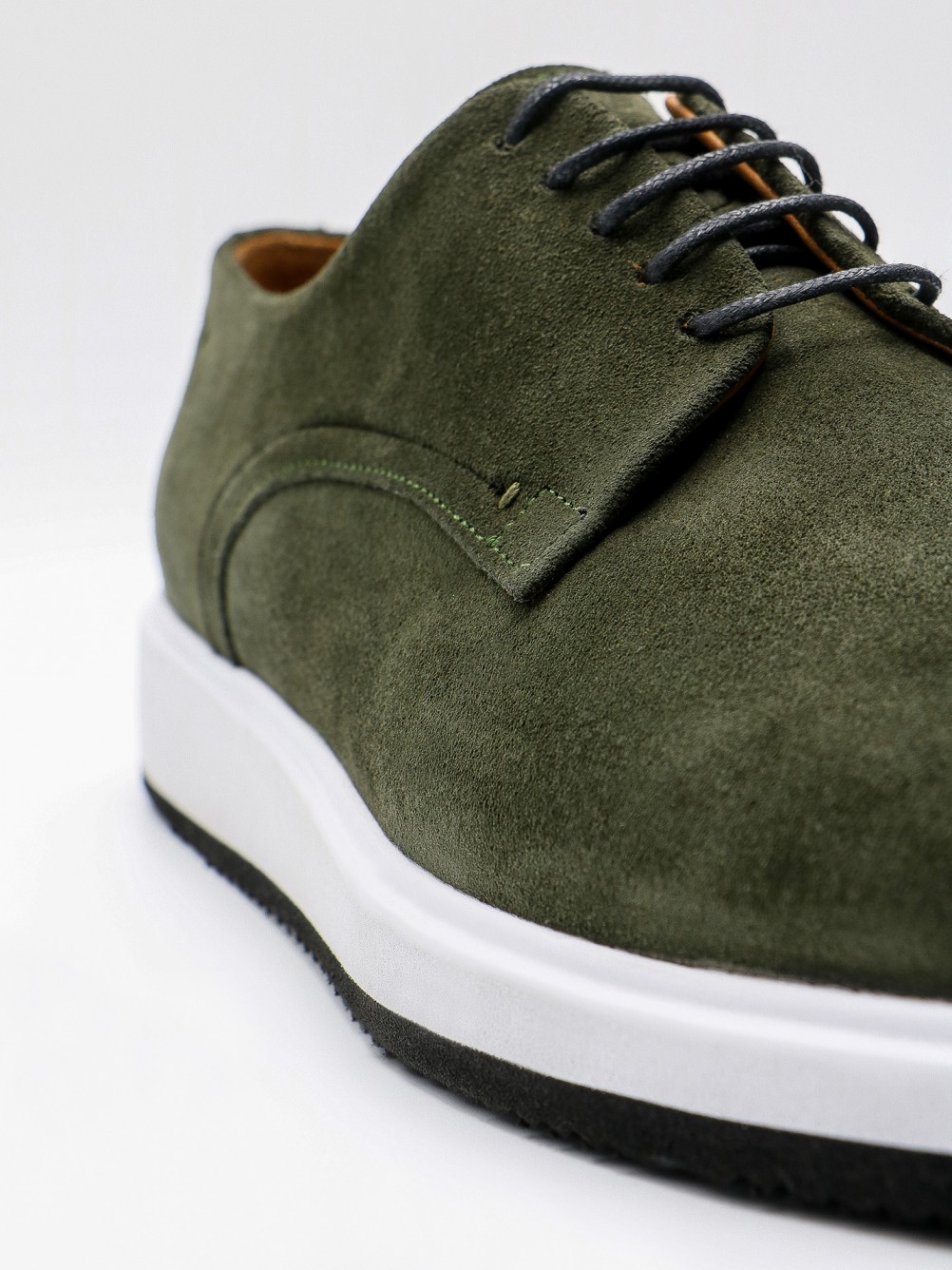 Sapato casual de pele croute