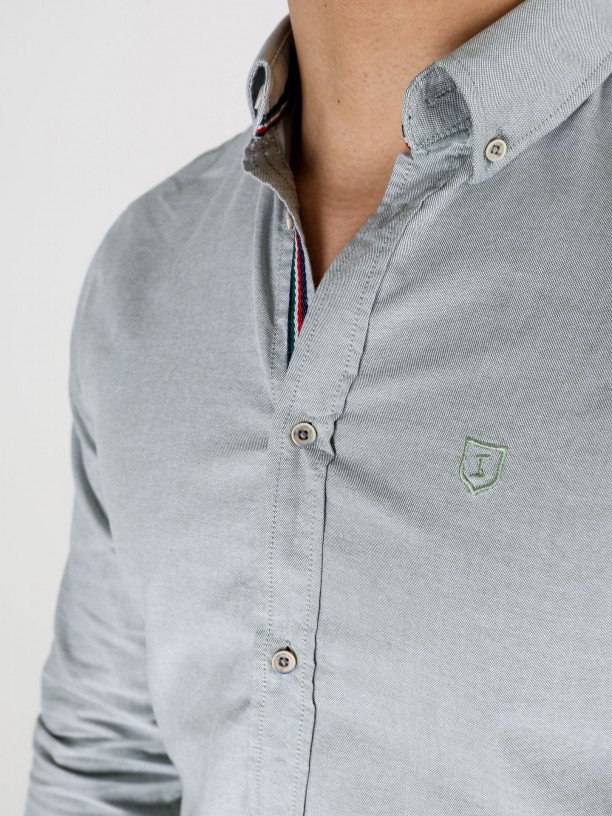 Camisa casual lisa regular fit
