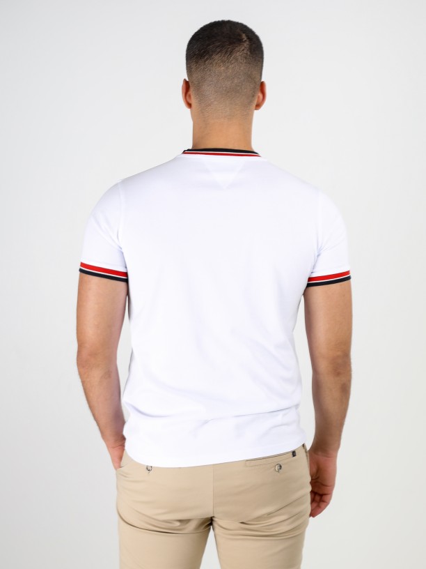 Plain cotton t-shirt with contrast