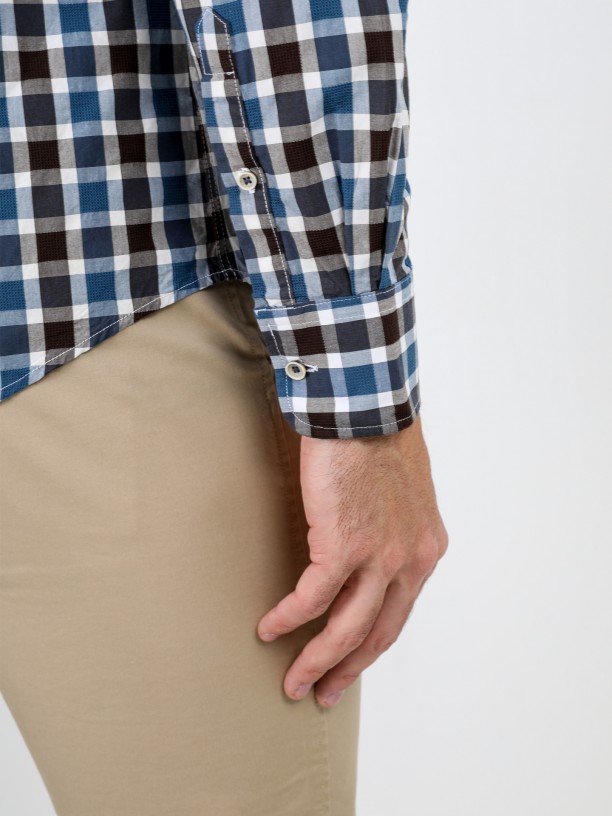 Camisa padrão xadrez com bolso Camisa padrão xadrez com bolso