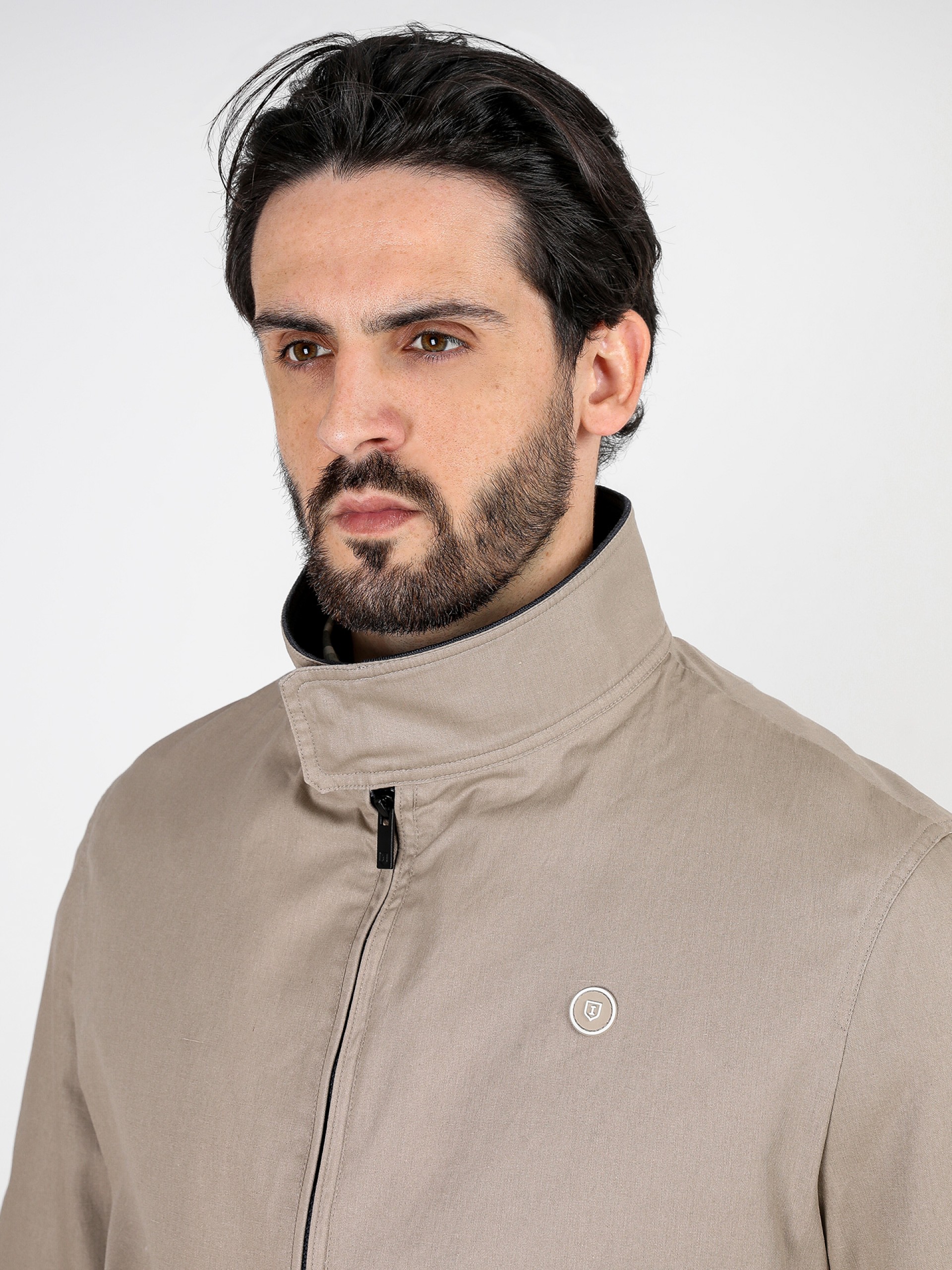 Plain cotton jacket with stand-up collar