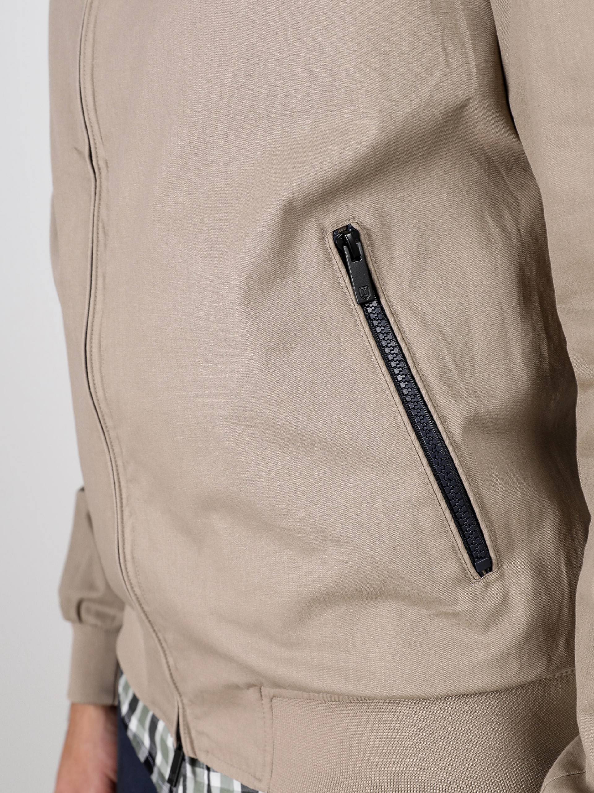 Plain cotton jacket with stand-up collar