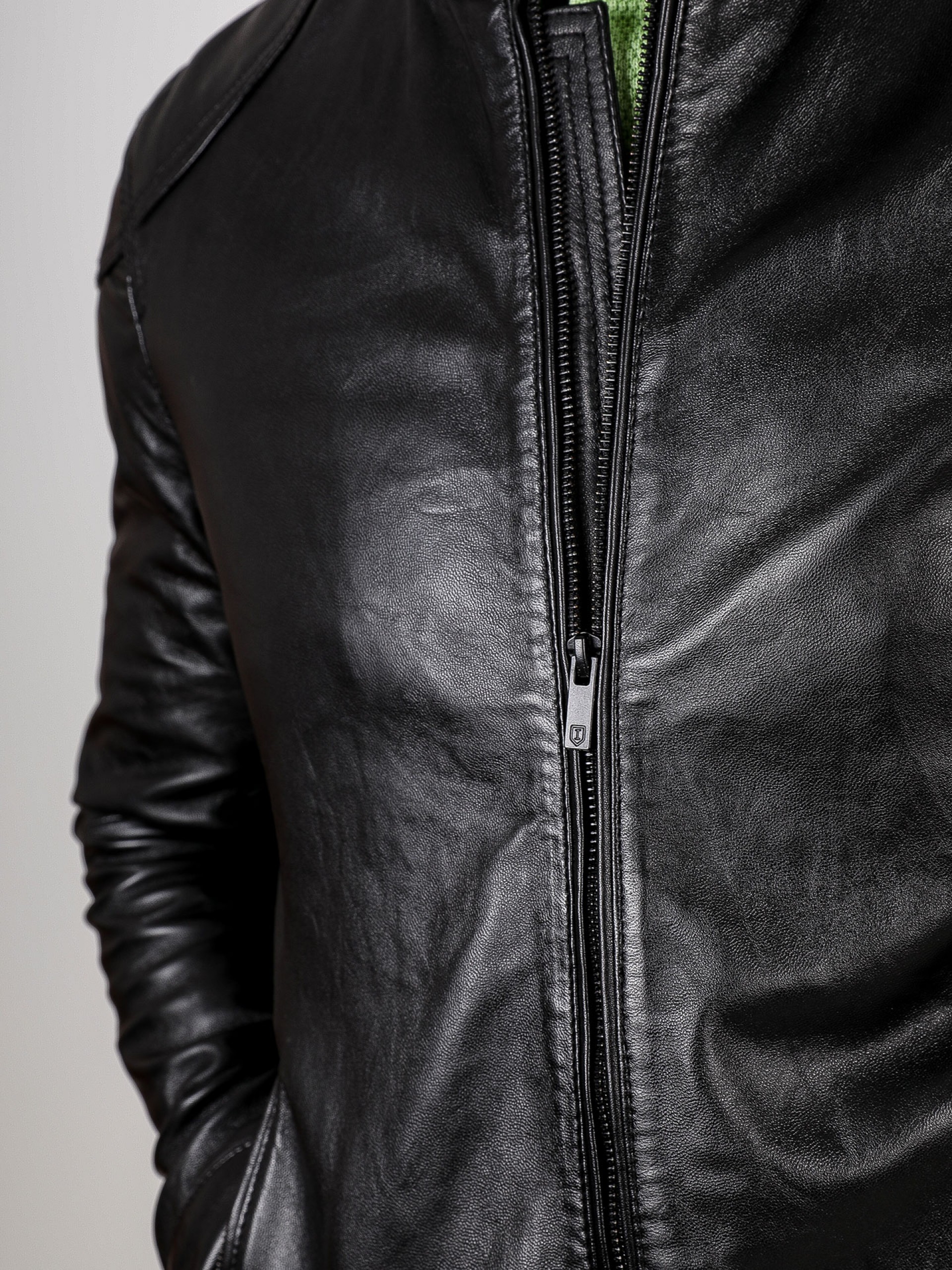 Chaqueta de piel auténtica