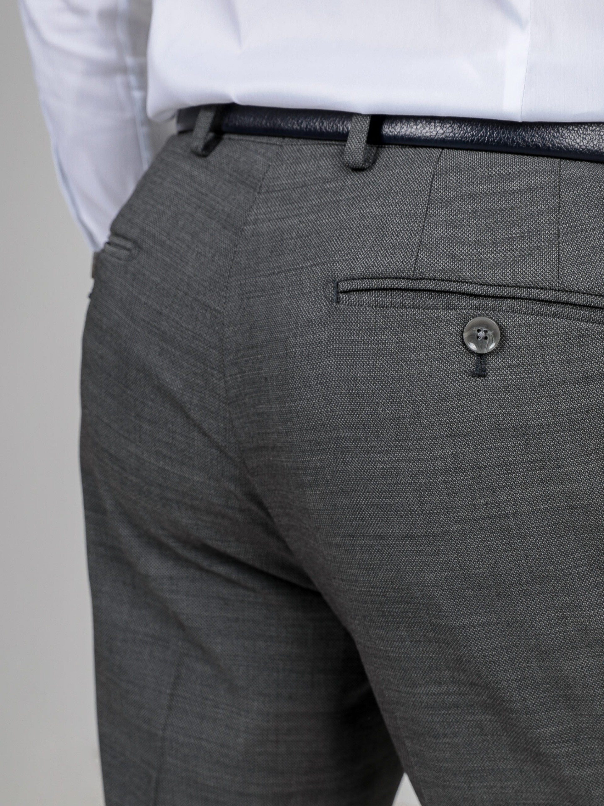 Fato liso regular fit lã elástica