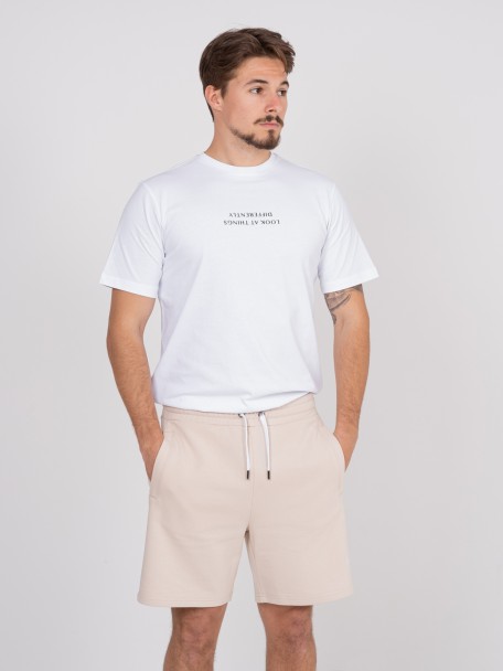 Shorts b�sicos com cord�o WAC
