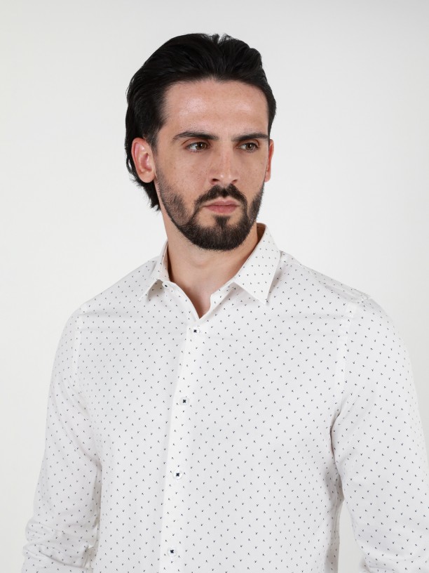 Camisa casual con estampado slim fit