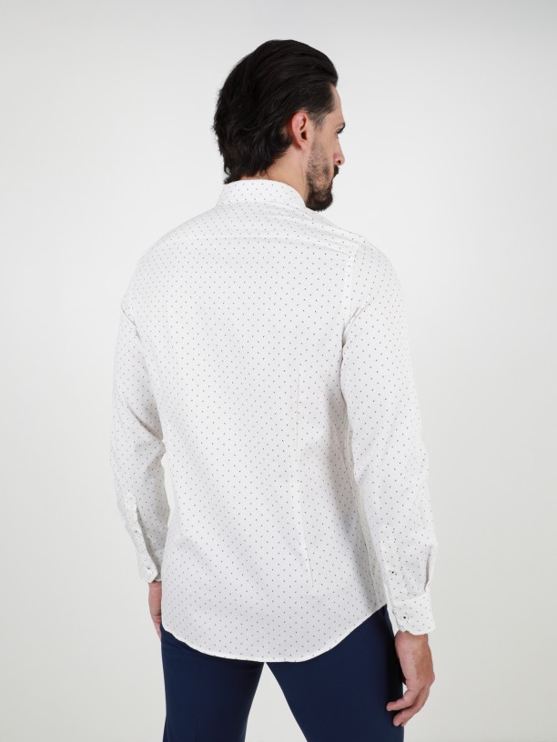 Camisa casual com padro slim fit