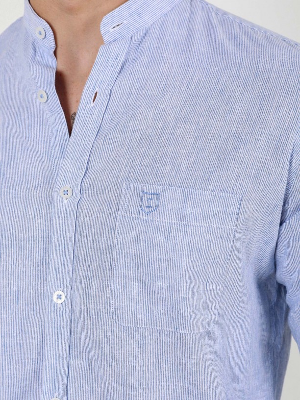 Camisa de linho e algodo com gola mandarim