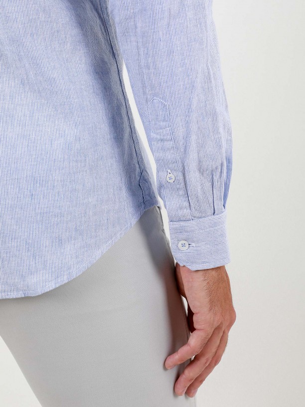 Camisa de linho e algodo com gola mandarim