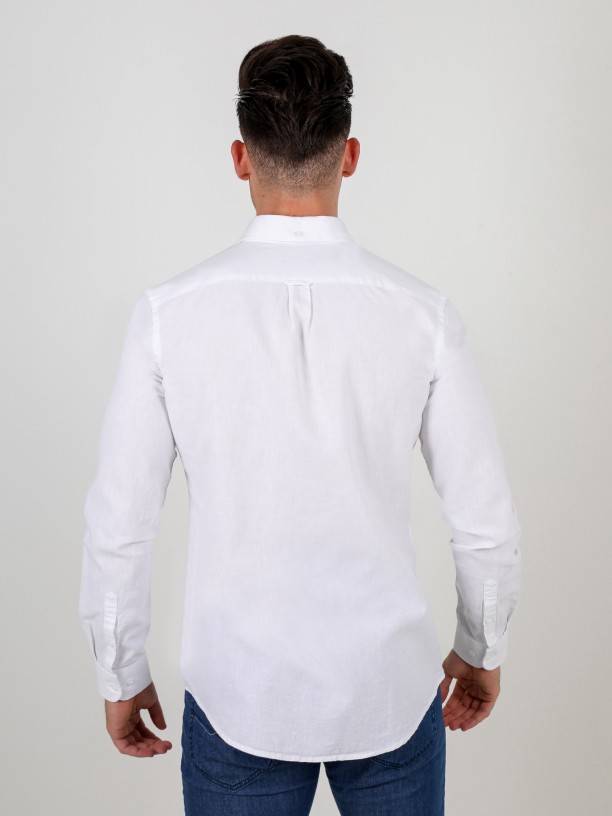 Camisa lisa de algodo e linho