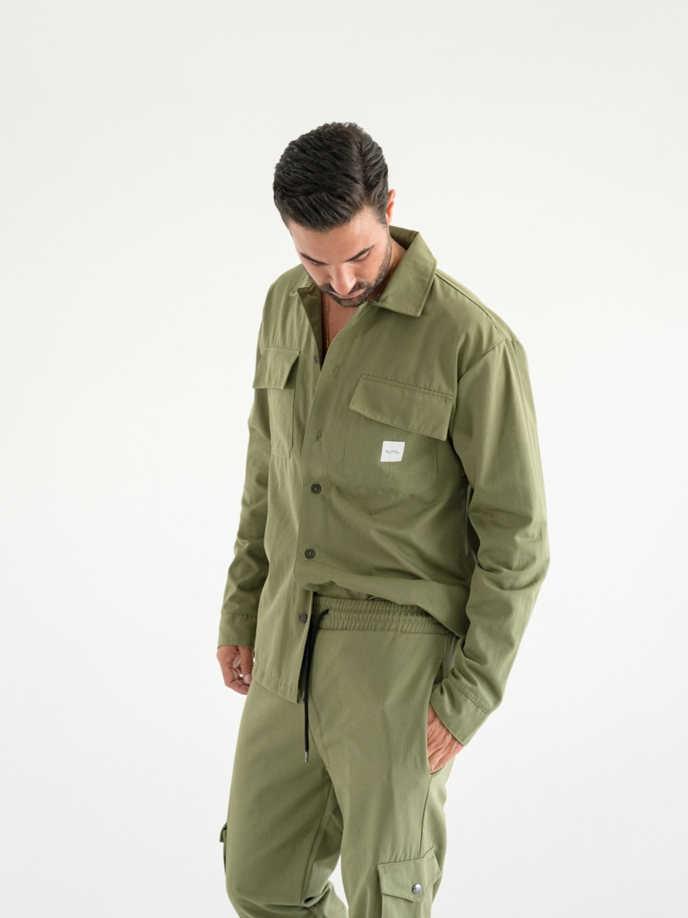 Camisa oversize con bolsos WAC