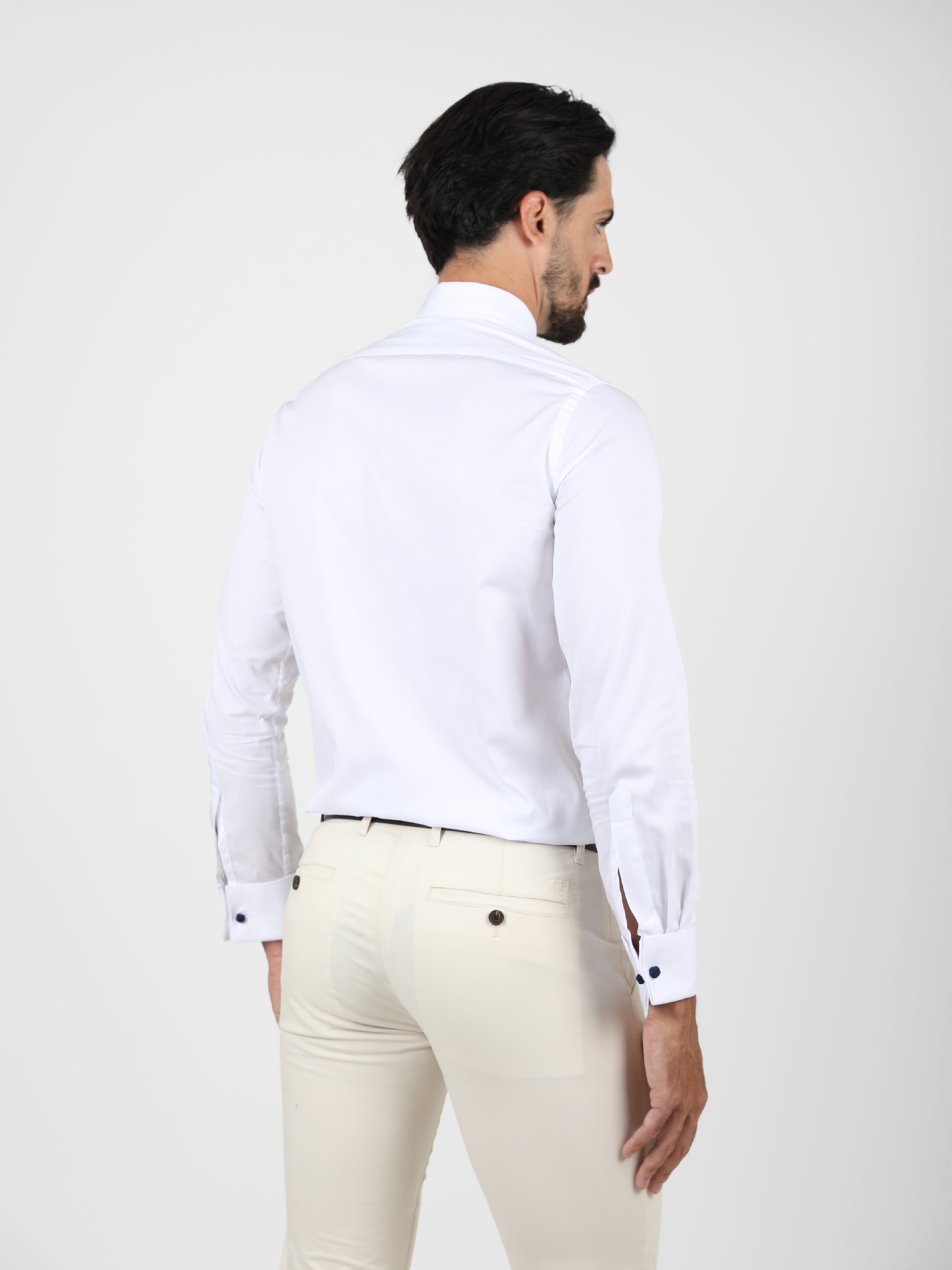 Camisa para botões de punho