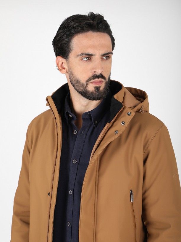 Parka tcnica acolchada con capucha