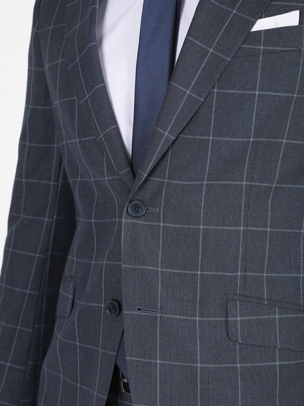 Plaid pattern slim fit suit