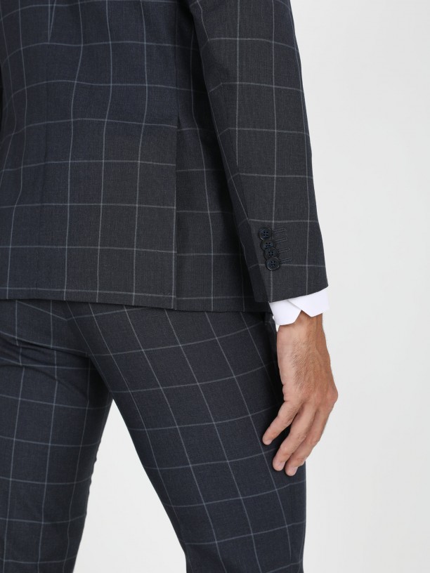 Plaid pattern slim fit suit