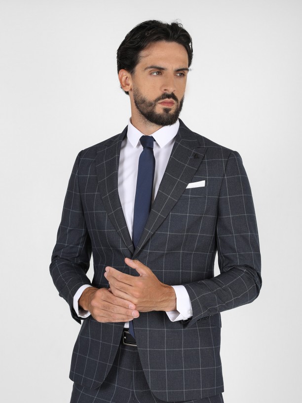 Plaid pattern slim fit suit