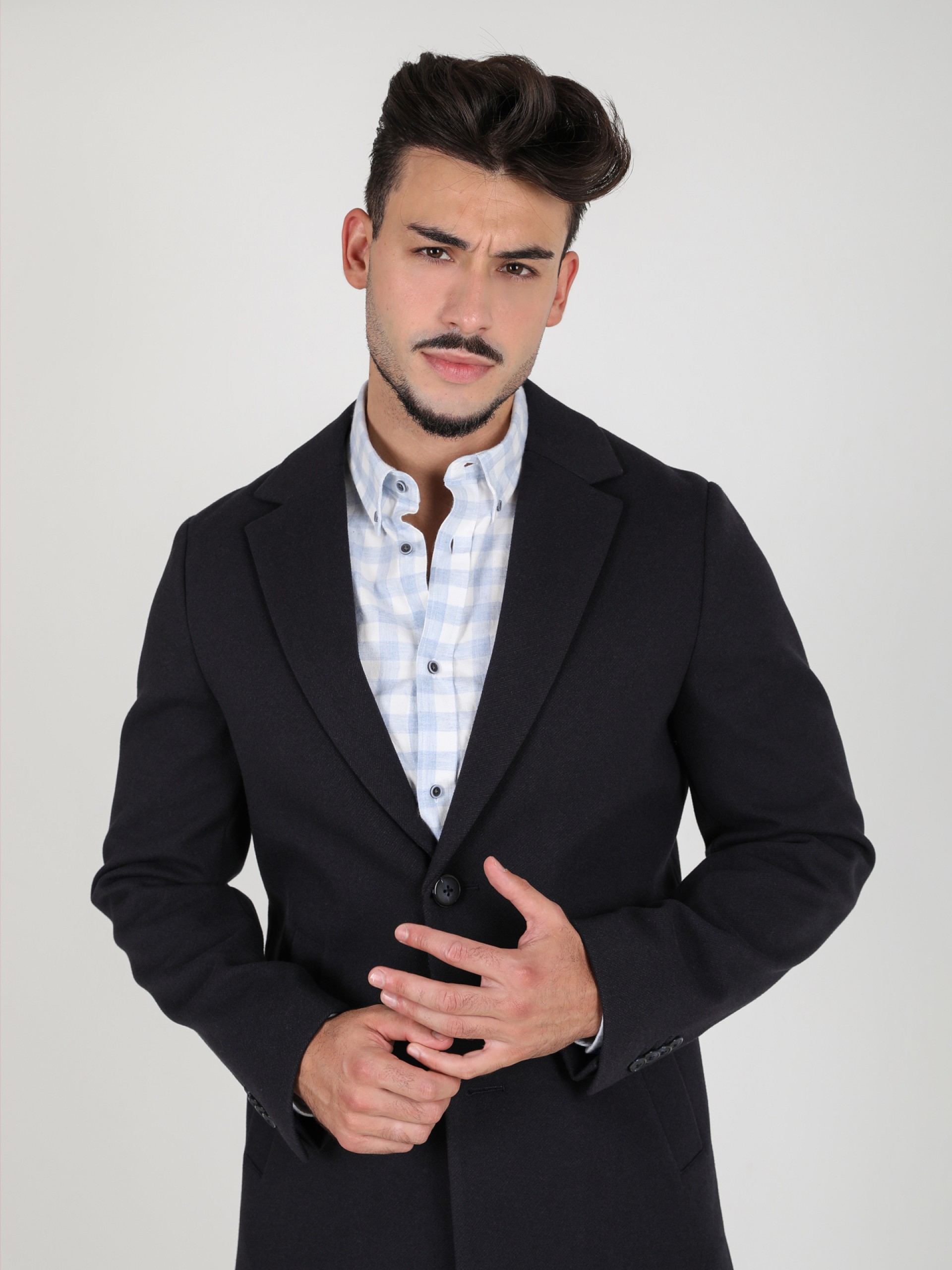 Abrigo clásico regular fit