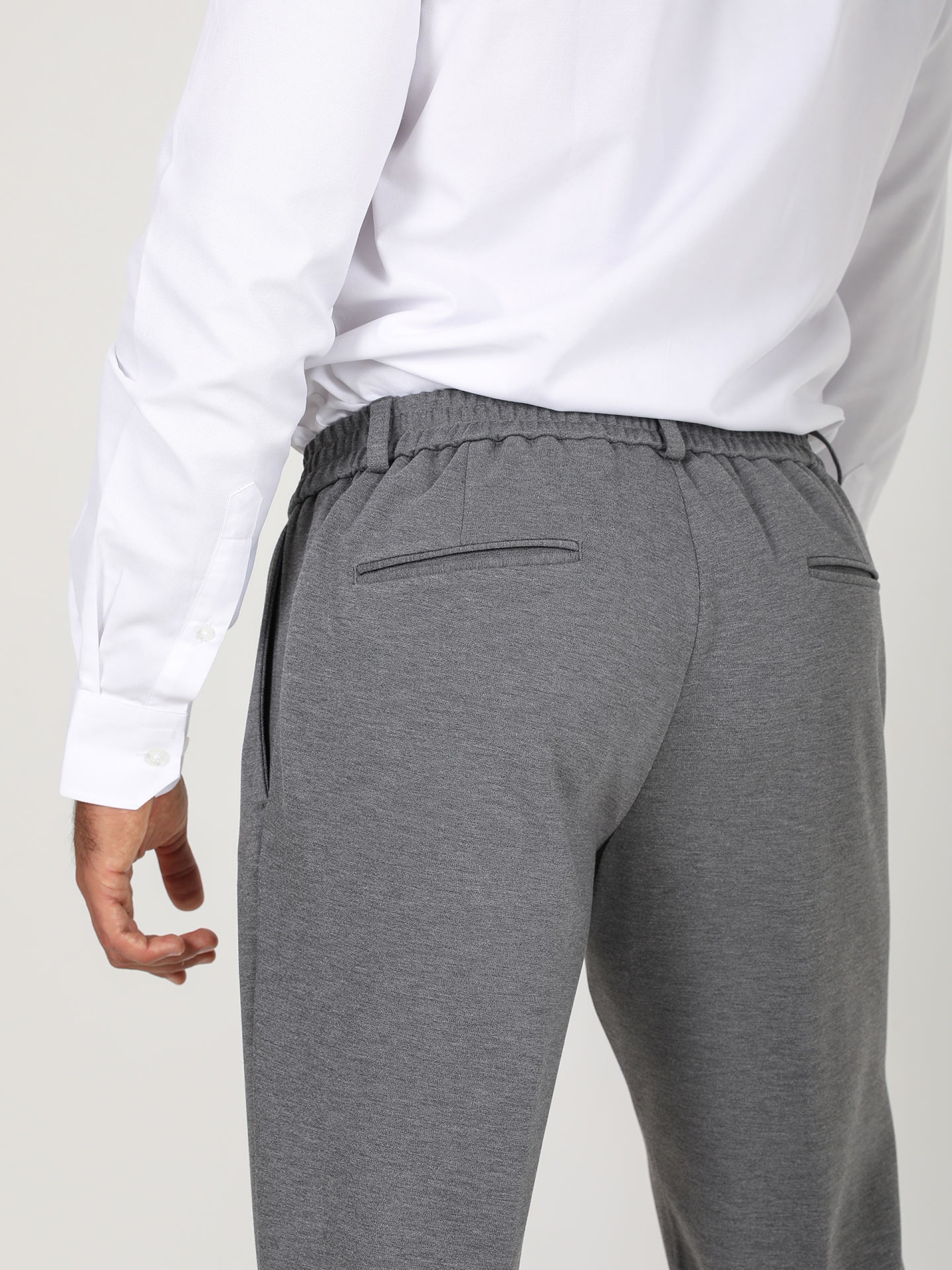 Traje elástico slim fit