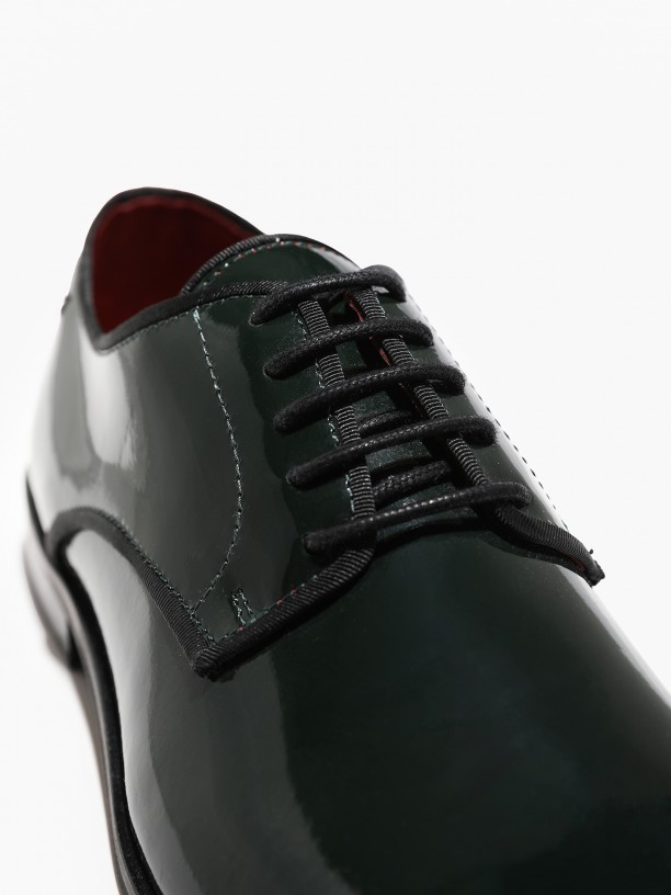 Sapato elegante pele verniz
