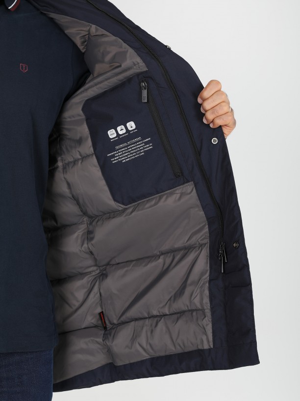 Parka tcnica com capuz
