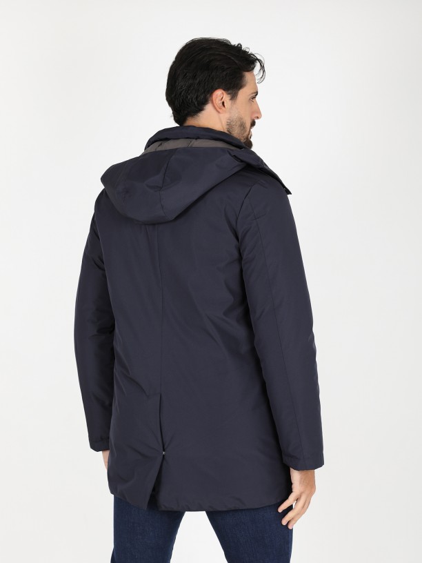 Parka tcnica com capuz