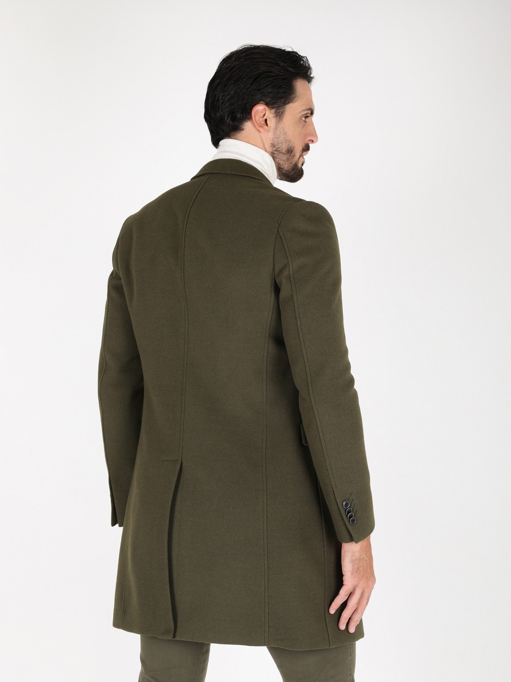 Sobretudo slim fit lapela clássica