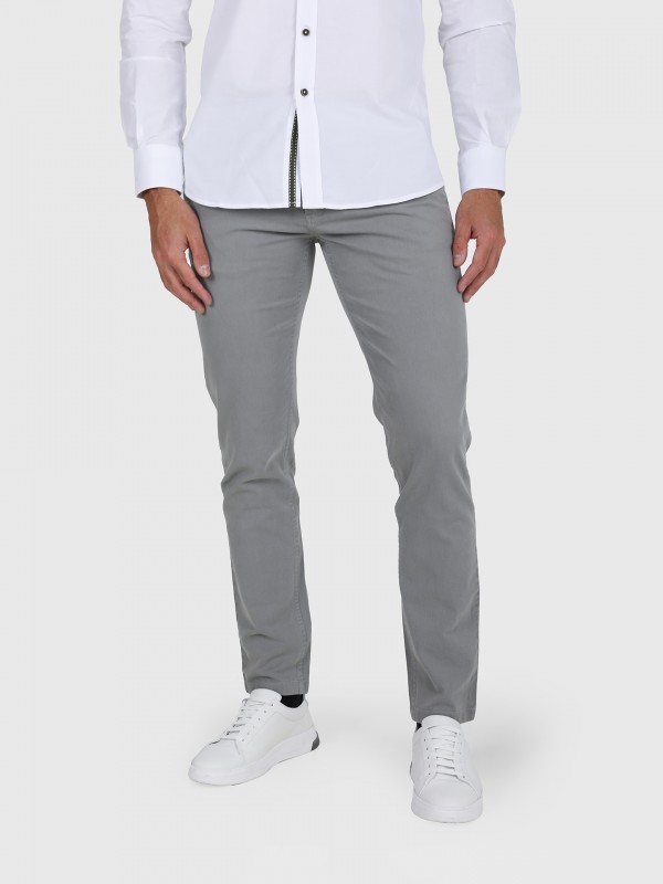Pantalones chino slim fit