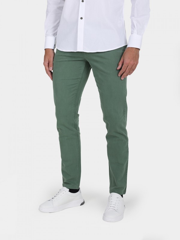 Pantalones chino slim fit