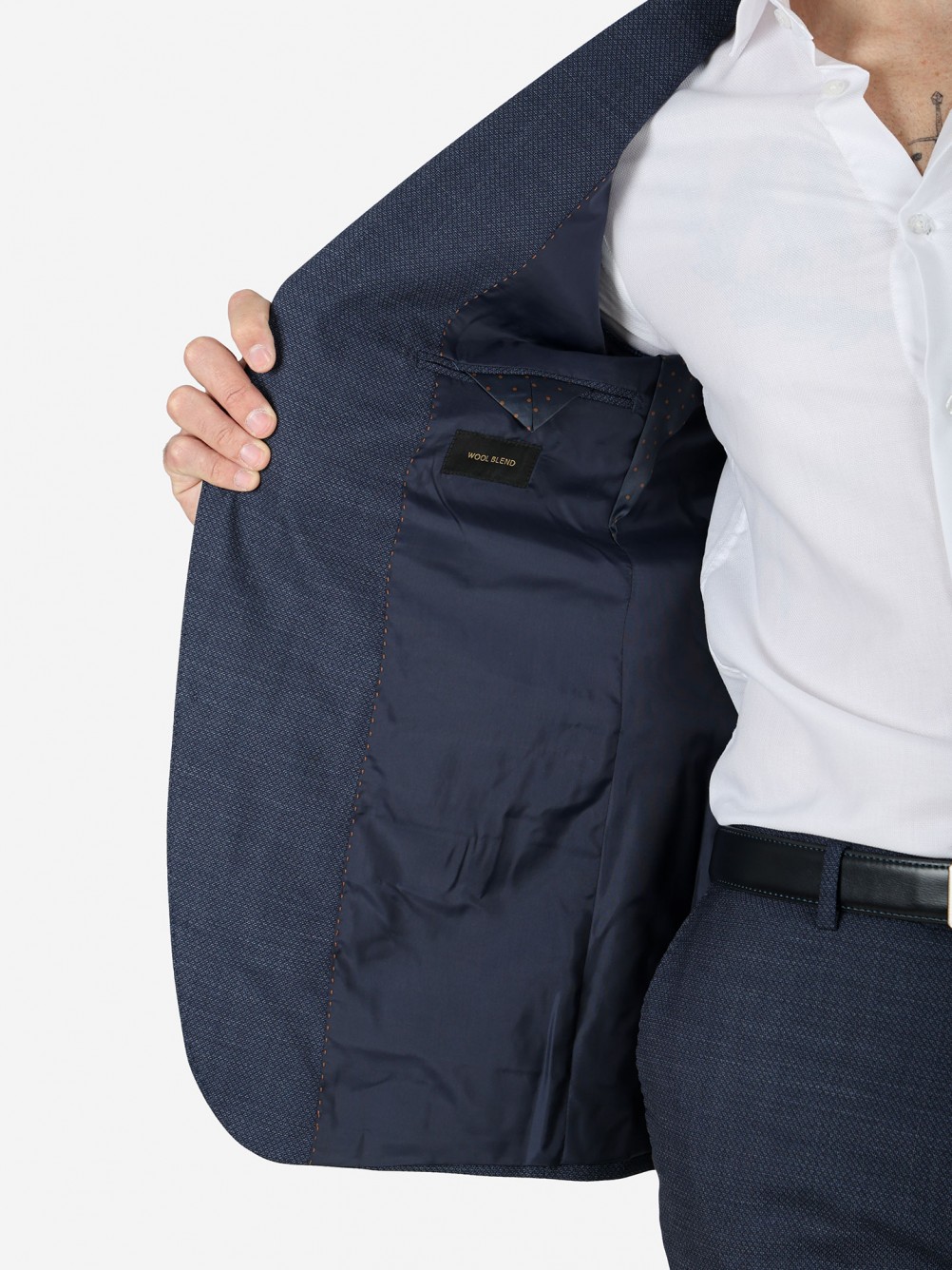 Regular fit micro pattern suit