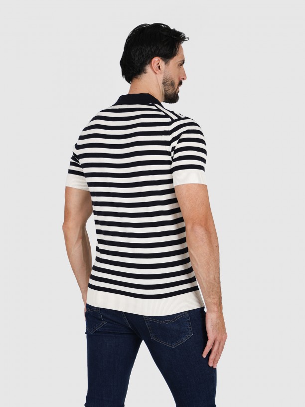 Striped pattern knitted polo