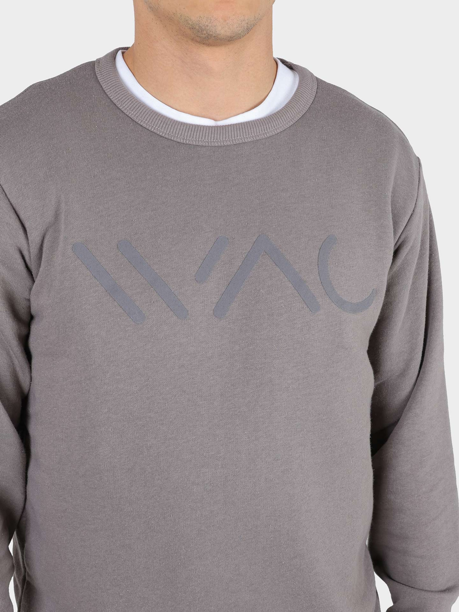 Plain sweatshirt with logo