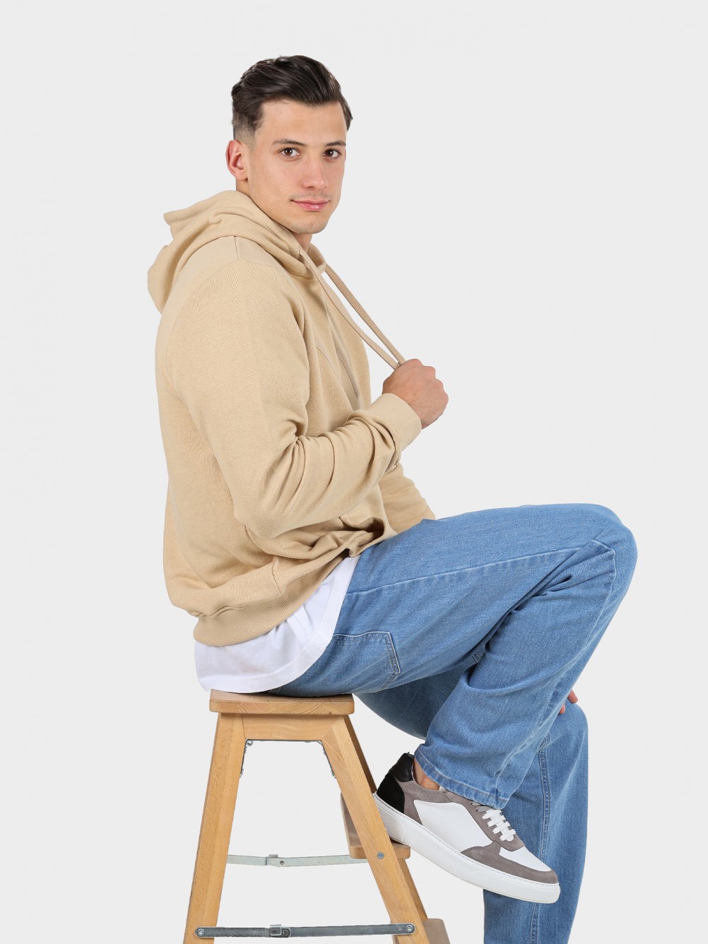 Hoodie sweatshirt with logo