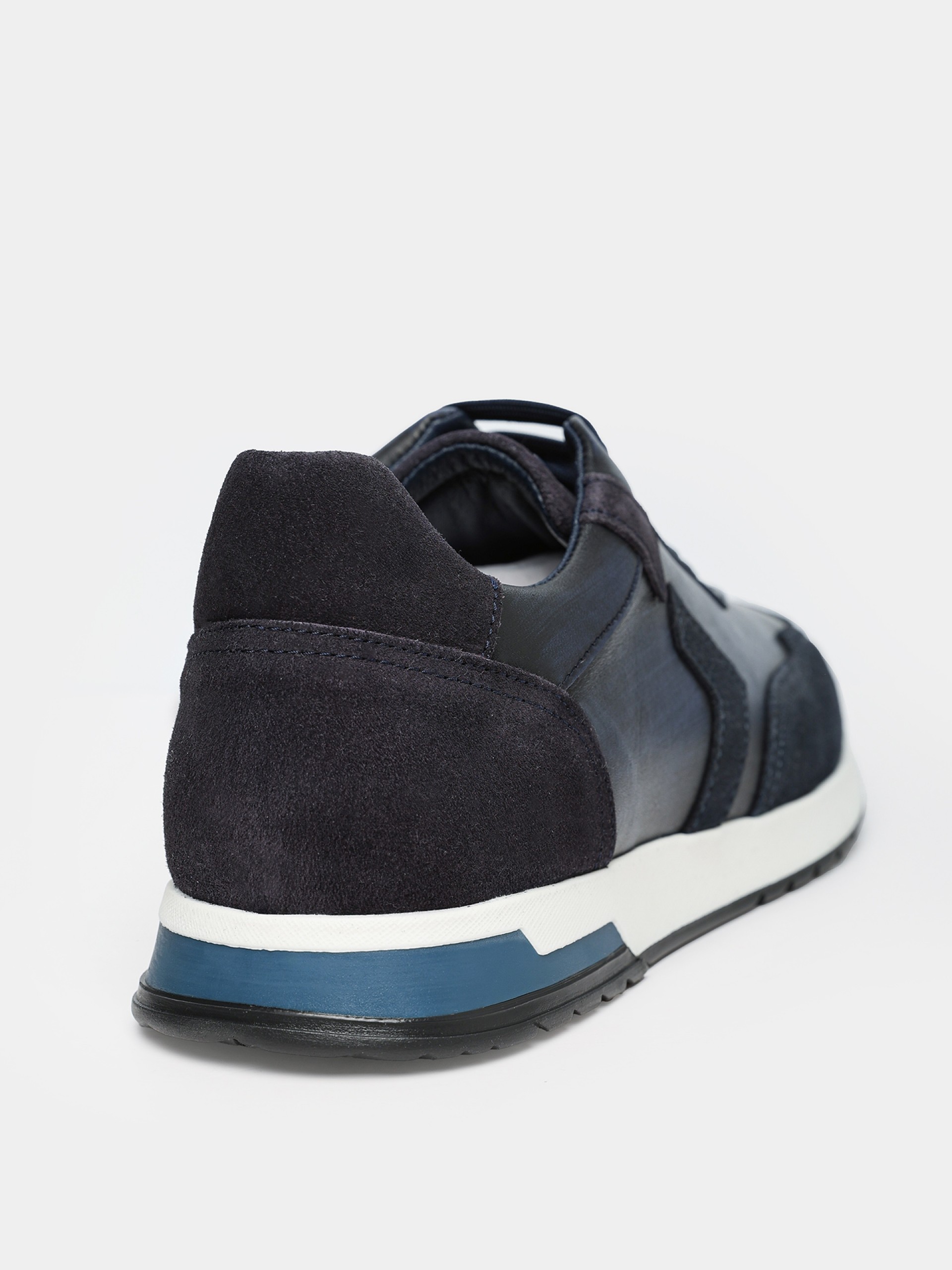 Deportivo de piel combinada