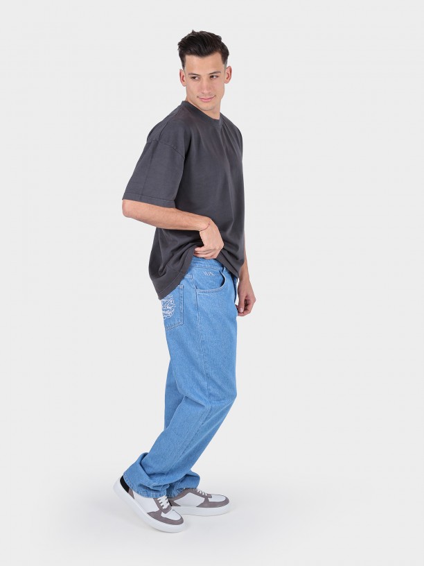 Vaqueros de corte loose fit