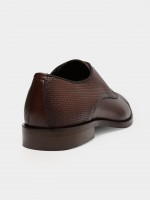 Leather shoes with pattern
