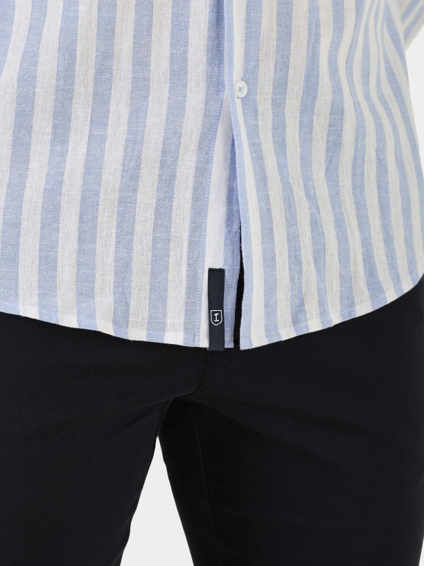 Camisa de linho e algodo com gola mandarim