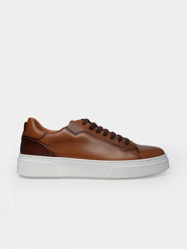 Polished leather sneakers