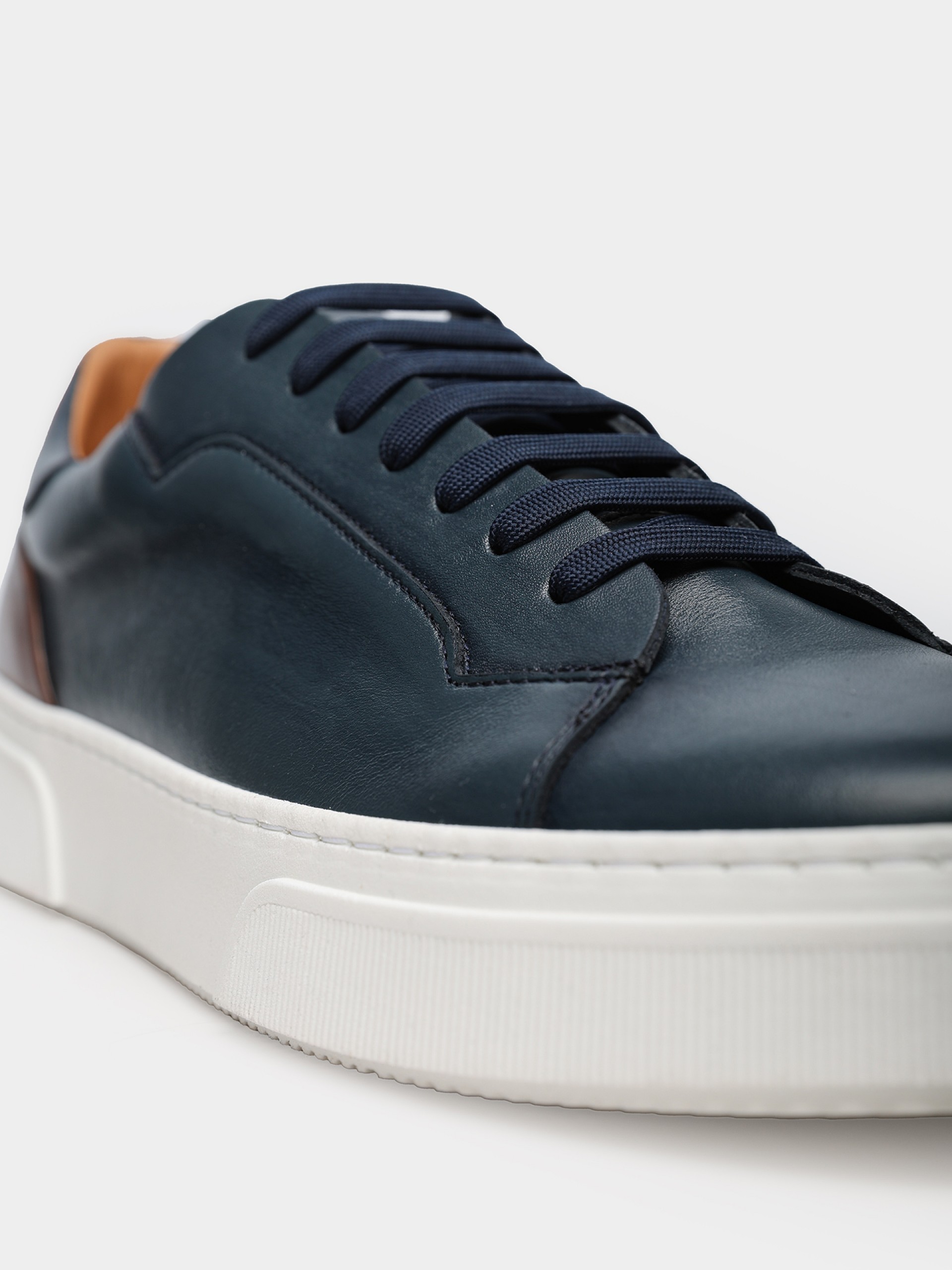 Sapatilha de pele polida