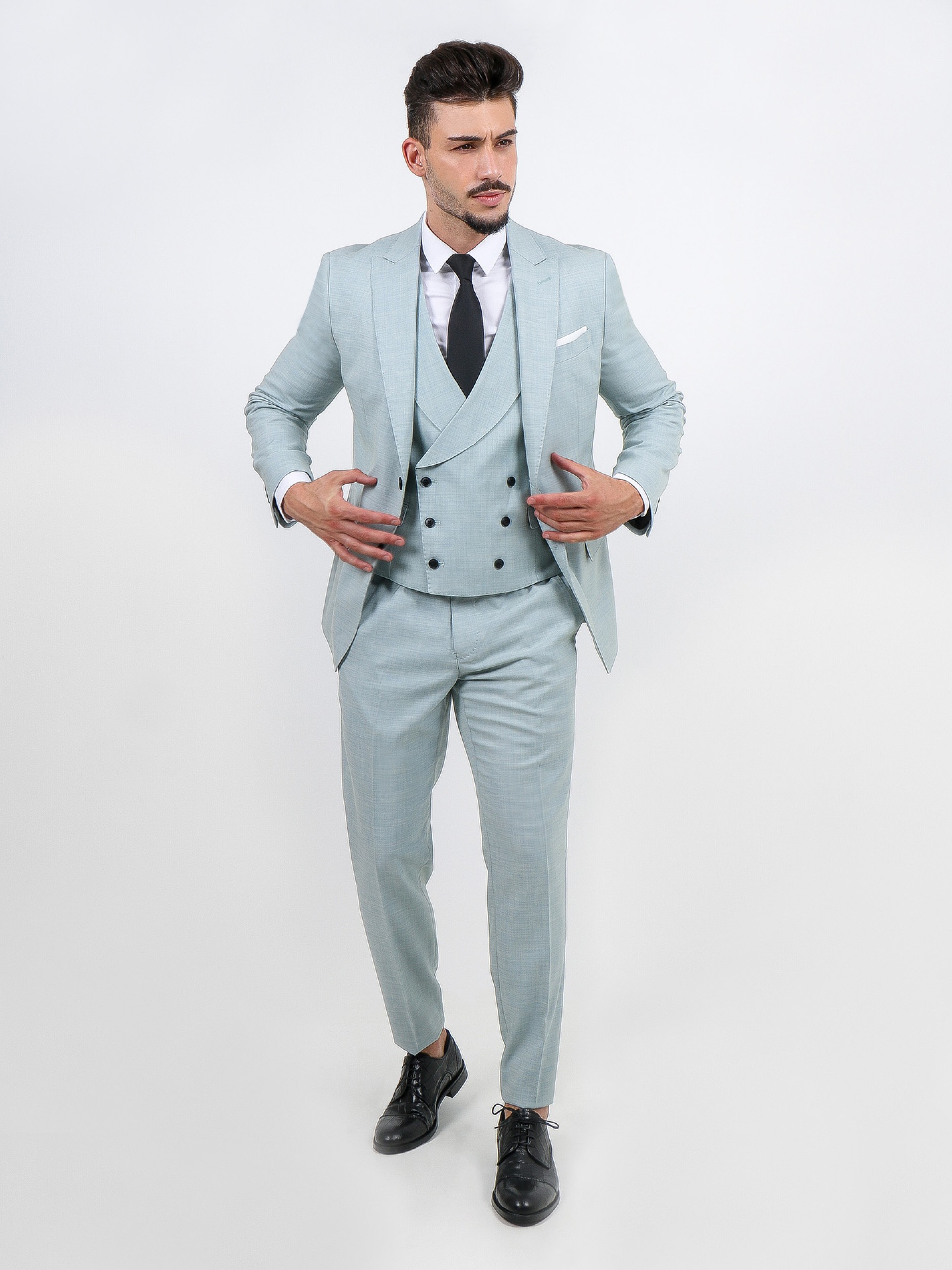 Traje liso slim fit con chaleco