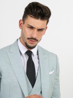 Traje liso slim fit con chaleco Traje liso slim fit con chaleco