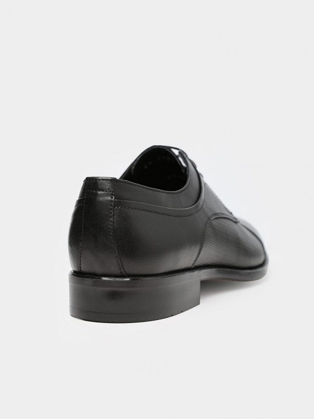 Sapato elegante de pele com padrão Sapato elegante de pele com padrão