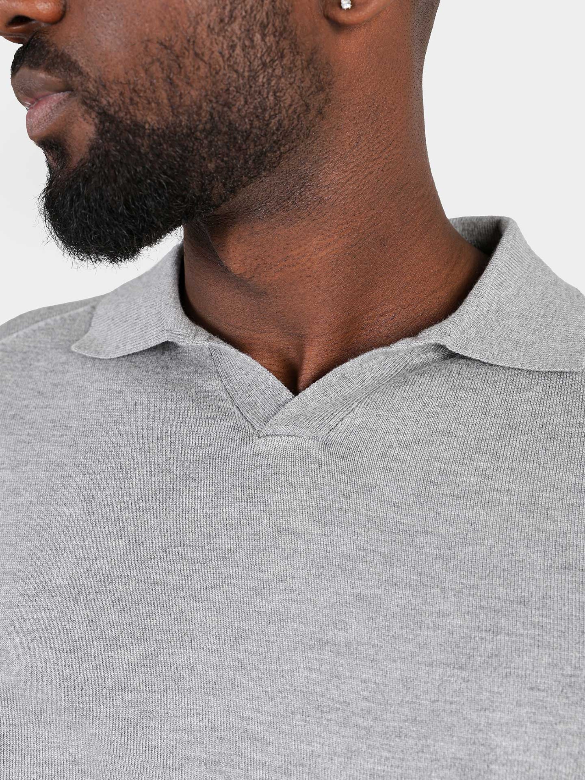 Knitted polo with collar