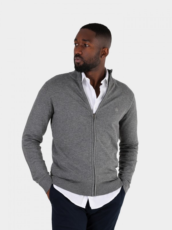 Plain knitted jacket with zip